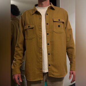 Roark Men’s button shirt / flannel